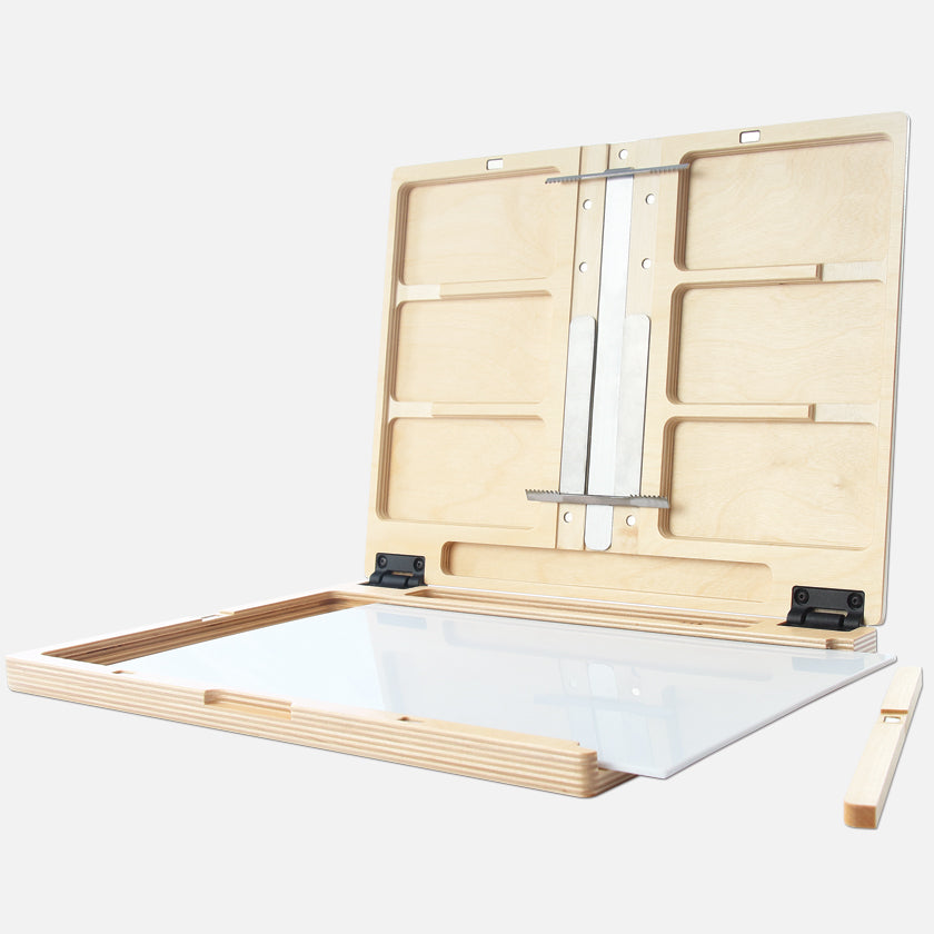 u.go Plein Air Anywhere Pochade Box, 11" x 14.5" model, removal of side wall and artist palette 