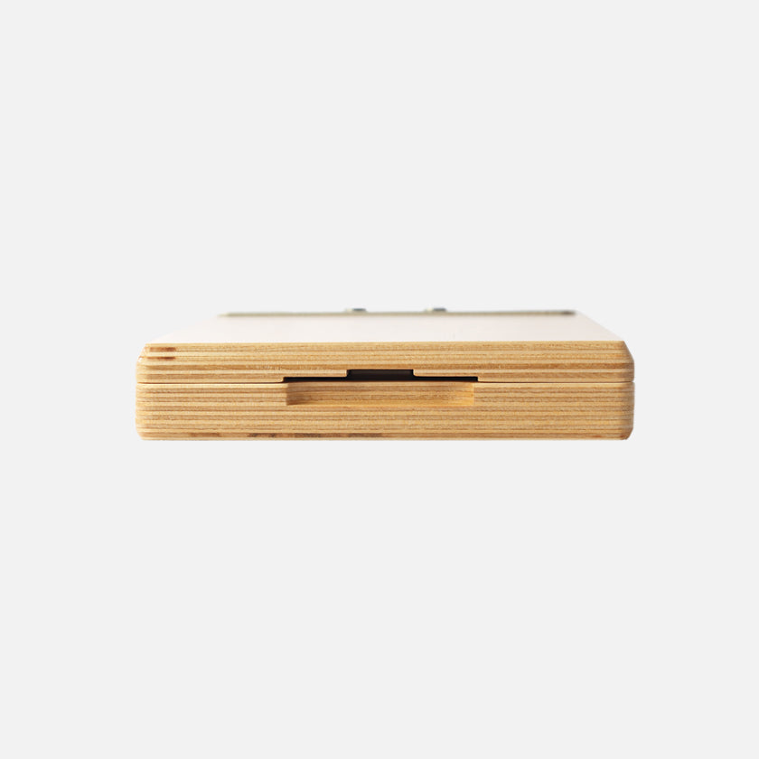 u.go Plein Air Anywhere Pochade Box, 6" x 8" model, slim front view